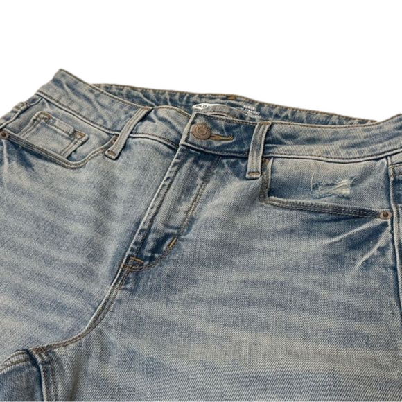 Old Navy High Rise Slim Leg Light Wash Jeans Size 4 - Picture 2 of 7